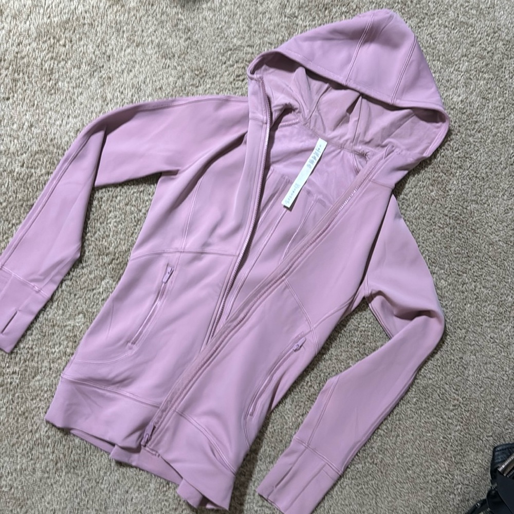 Lululemon size 6 new without tag longer style full zip